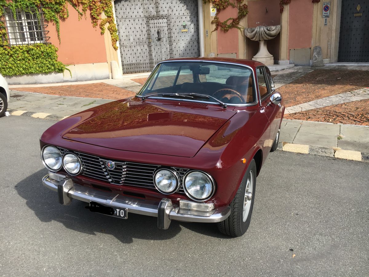 Alfa romeo 2000 gt